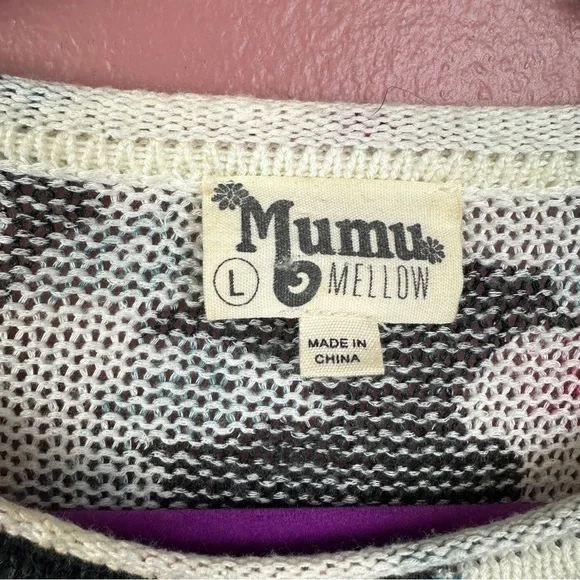 Mumu Mellow Bonfire Sweater in Monet Size Large Black with Pink Flower - Picture 6 of 8